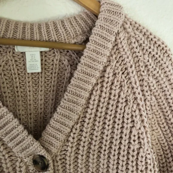 H&M Dusty Rose Chunky Knit V-Neck Button Cardigan - Picture 3 of 7